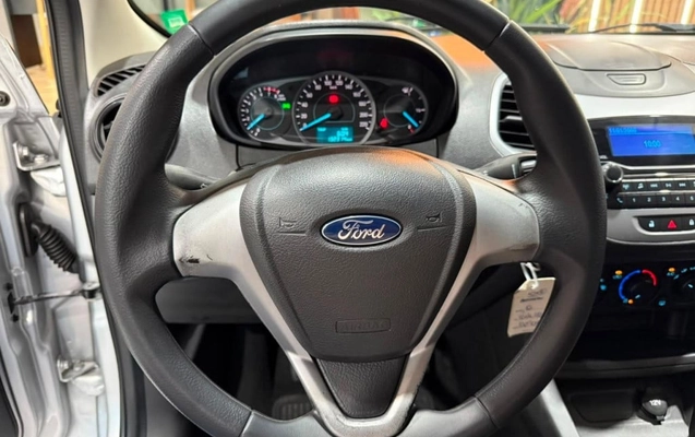 imagem-https://www.socarrao.com.br/sc-vehicle-images-prod/3370956/1787338586281-vehicle_image_1787338563_48a61e62dc547f9d28af62db171c7f45.jpeg