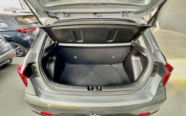 imagem-https://www.socarrao.com.br/sc-vehicle-images-prod/3371074/1788980198955-8393115_14_B_3d5f9c88da.jpeg
