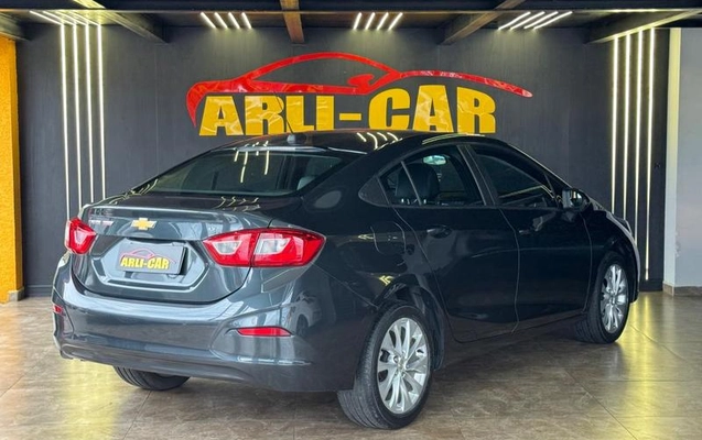 imagem-https://www.socarrao.com.br/sc-vehicle-images-prod/3371140/1787339745671-7587765_8_B_4066856bc1.jpeg