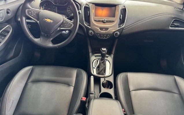 imagem-https://www.socarrao.com.br/sc-vehicle-images-prod/3371140/1787339745672-7587765_12_B_67c2fe74c0.jpeg