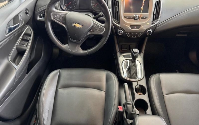imagem-https://www.socarrao.com.br/sc-vehicle-images-prod/3371140/1787339745672-7587765_13_B_c7ba43bcd5.jpeg