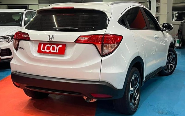 imagem-https://www.socarrao.com.br/sc-vehicle-images-prod/3371320/1788387769149-8376536_9_B_77d2ee914d.jpeg
