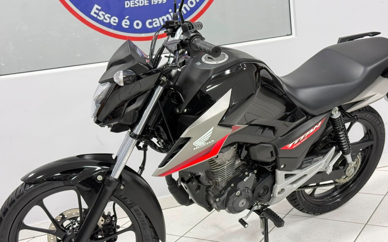 imagem-https://www.socarrao.com.br/sc-vehicle-images-prod/3371400/1787339545206-V2hhdHNBcHAgSW1hZ2UgMjAyNi0wNy0yNCBhdCAxNi4zOC41MyAoMSkuanBlZw.jpeg