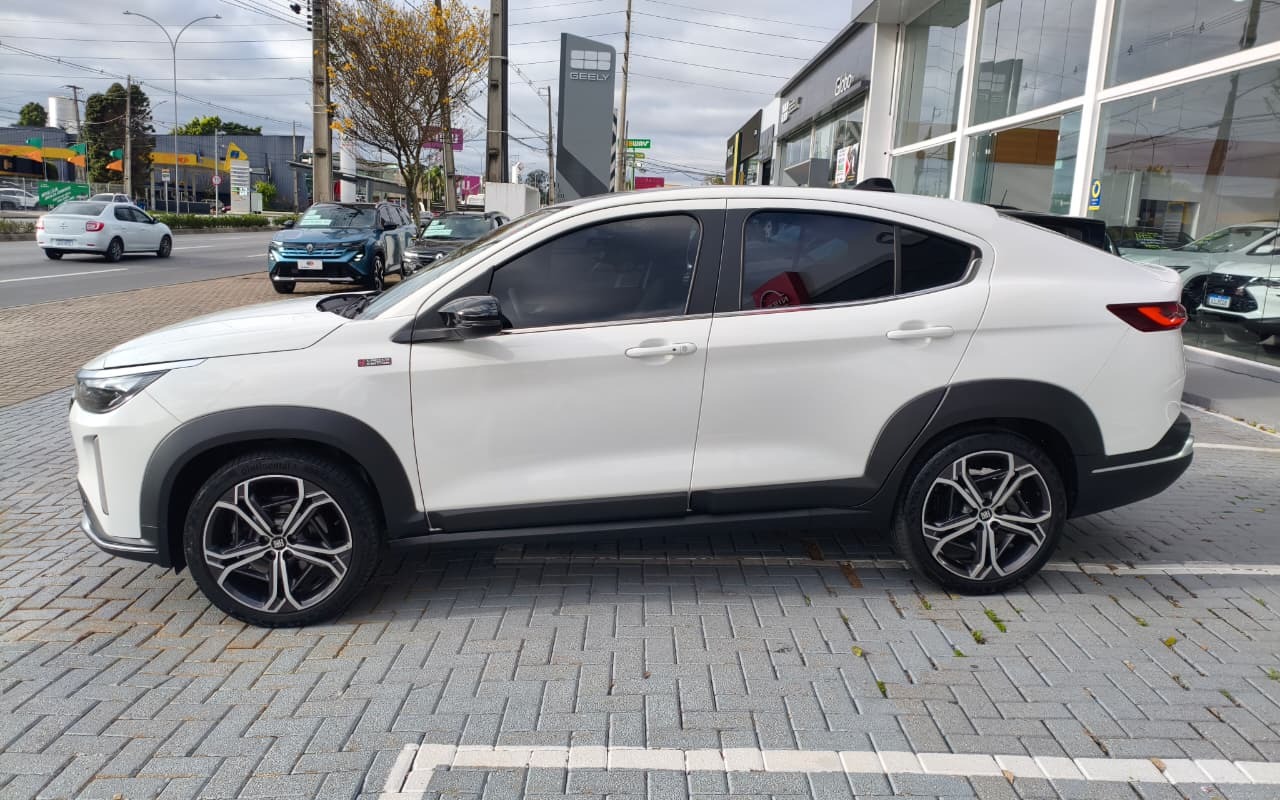 imagem-https://www.socarrao.com.br/sc-vehicle-images-prod/3371405/1787339596594-RVggMDIuanBlZw.jpeg