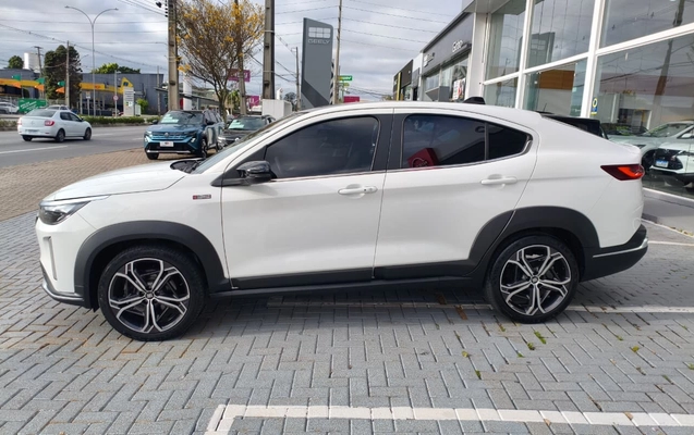 imagem-https://www.socarrao.com.br/sc-vehicle-images-prod/3371405/1787339596594-RVggMDIuanBlZw.jpeg
