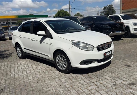 Fiat Grand Siena 2015 Branco — foto 1 de 3