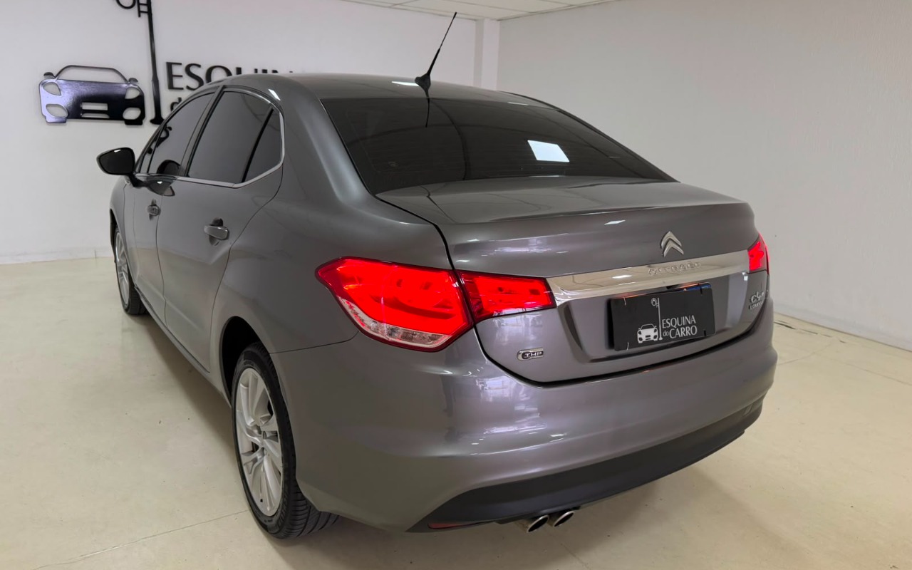 imagem-https://www.socarrao.com.br/sc-vehicle-images-prod/3371452/1787339953610-V2hhdHNBcHAgSW1hZ2UgMjAyNi0wOC0yMSBhdCAxNS4zNy4zMy5qcGVn.jpeg