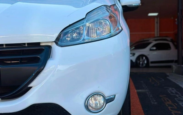 imagem-https://www.socarrao.com.br/sc-vehicle-images-prod/3371720/1789393335887-8348920_0_B_f15696c73d.jpeg