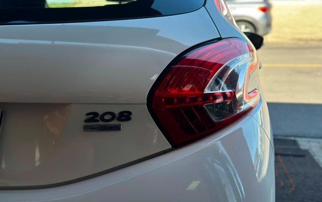 imagem-https://www.socarrao.com.br/sc-vehicle-images-prod/3371720/1789393335903-8348920_9_B_4f5f9c438d.jpeg