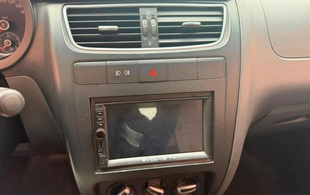 imagem-https://www.socarrao.com.br/sc-vehicle-images-prod/3371725/1787340801596-8365395_3_B_c56dd256e6.jpeg