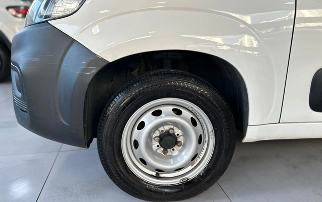 imagem-https://www.socarrao.com.br/sc-vehicle-images-prod/3371742/1789752473383-gb-96f47a6.jpeg