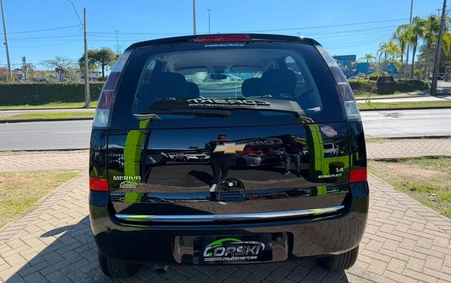 imagem-https://www.socarrao.com.br/sc-vehicle-images-prod/3371759/1789076777281-8404173_15_B_38afe5b1da.jpeg