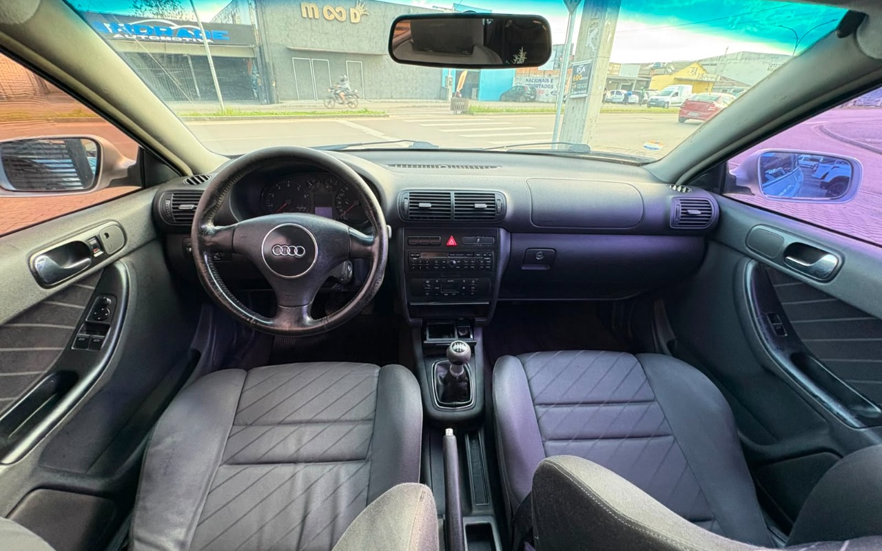 imagem-https://www.socarrao.com.br/sc-vehicle-images-prod/3372030/1787341564211-V2hhdHNBcHAgSW1hZ2UgMjAyNi0wOC0yMCBhdCAxMC4xMS40MyAoMSkuanBlZw.jpeg