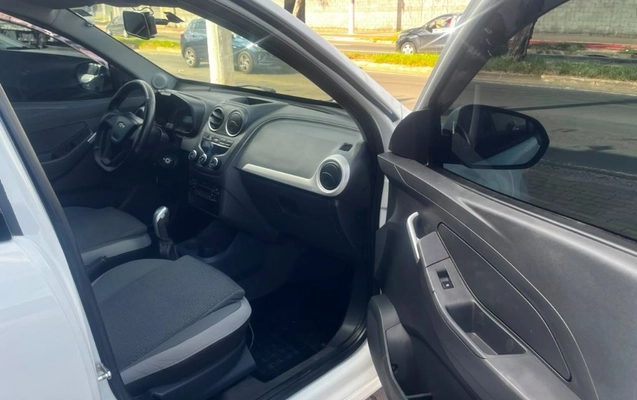 imagem-https://www.socarrao.com.br/sc-vehicle-images-prod/3372107/1787343517136-gb-6cfd34c.jpeg