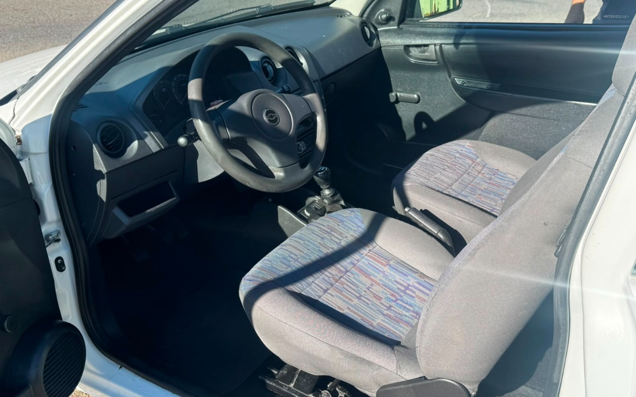 imagem-https://www.socarrao.com.br/sc-vehicle-images-prod/3372145/1787342022663-V2hhdHNBcHAgSW1hZ2UgMjAyNi0wOC0yMSBhdCAxNi40Mi4yMyAoMSkuanBlZw.jpeg