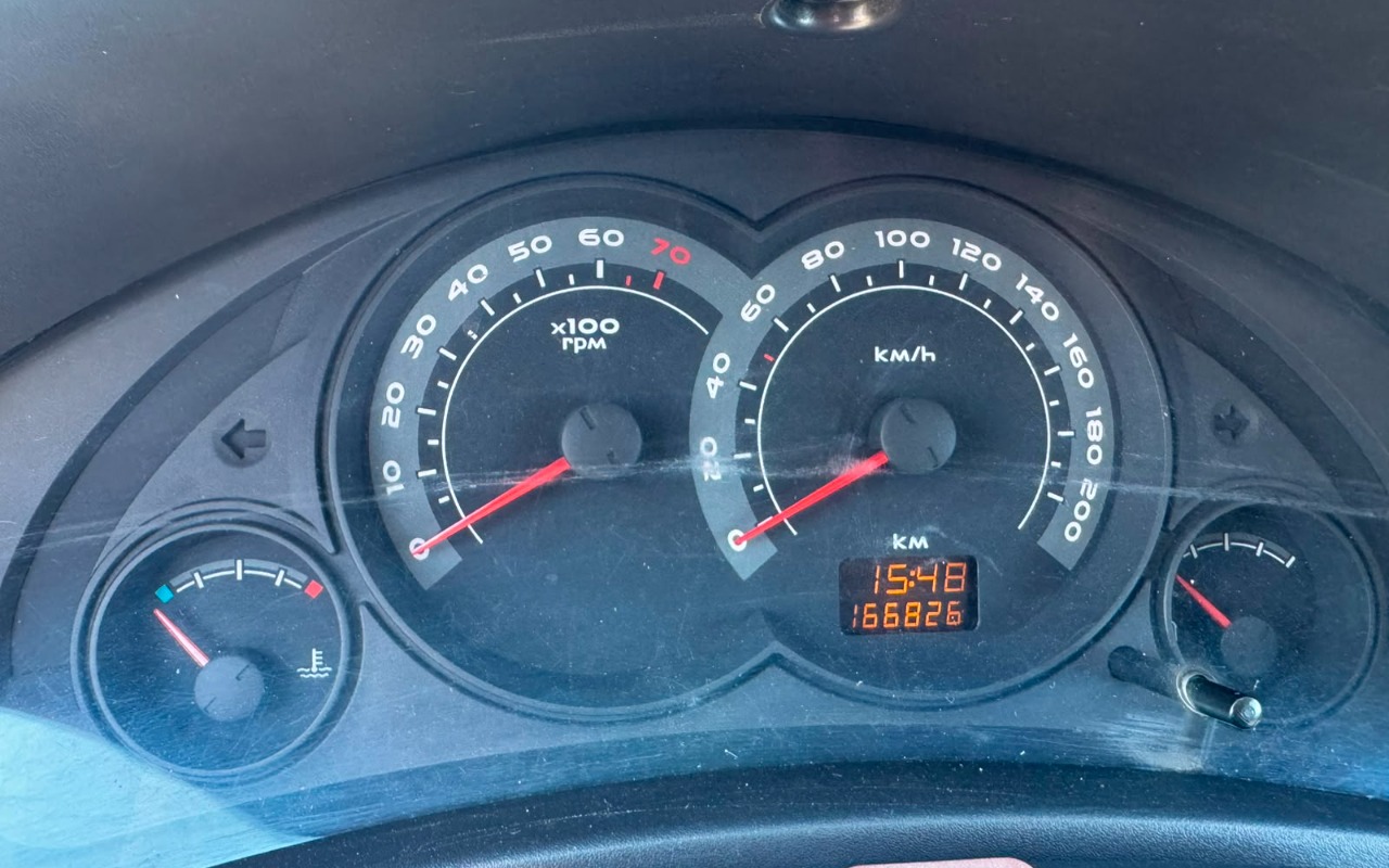 imagem-https://www.socarrao.com.br/sc-vehicle-images-prod/3372145/1787342022854-V2hhdHNBcHAgSW1hZ2UgMjAyNi0wOC0yMSBhdCAxNi40Mi4yNC5qcGVn.jpeg