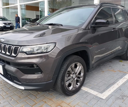 Jeep Compass 2023 Cinza — foto 1 de 3