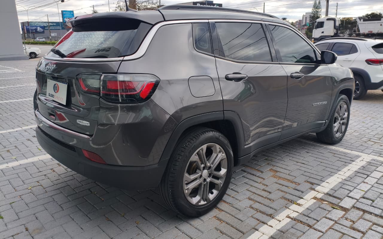 imagem-https://www.socarrao.com.br/sc-vehicle-images-prod/3372147/1787571785367-ZXggMDUuanBlZw.jpeg