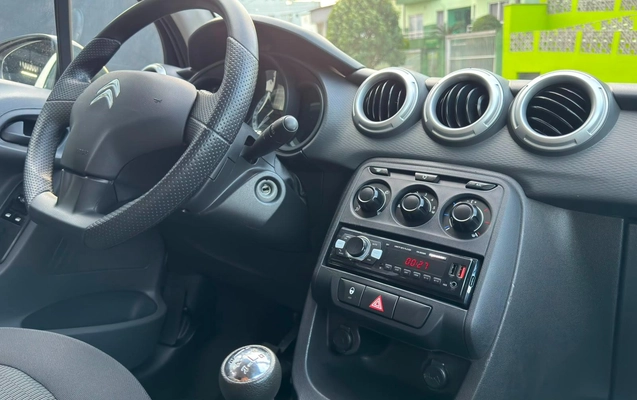 imagem-https://www.socarrao.com.br/sc-vehicle-images-prod/3372496/1787343035276-b6df3979-8690-ec75-d791-3a2337b7026e.jpg