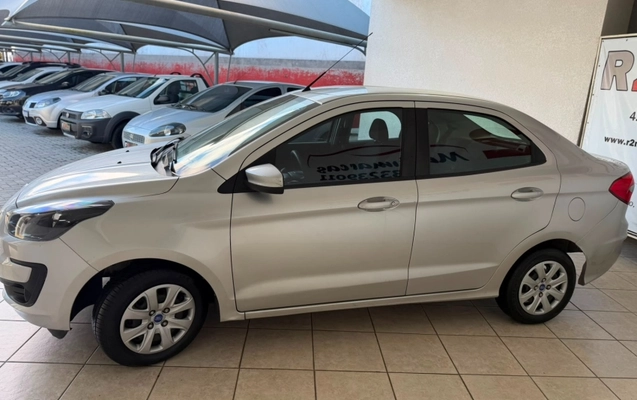 imagem-https://www.socarrao.com.br/sc-vehicle-images-prod/3372547/1787343214302-Bz1eSj19hF0GaDm5qOsbJlHDy4Sc87xk.jpg
