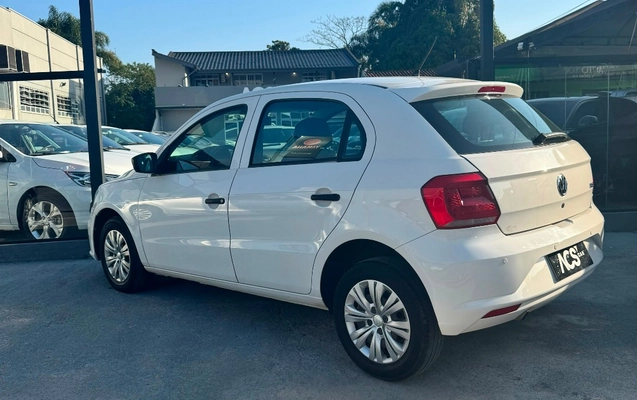 imagem-https://www.socarrao.com.br/sc-vehicle-images-prod/3372694/1789400727436-b6e96a47e15f420ca317a2909e80fb13_1787260725323.jpg
