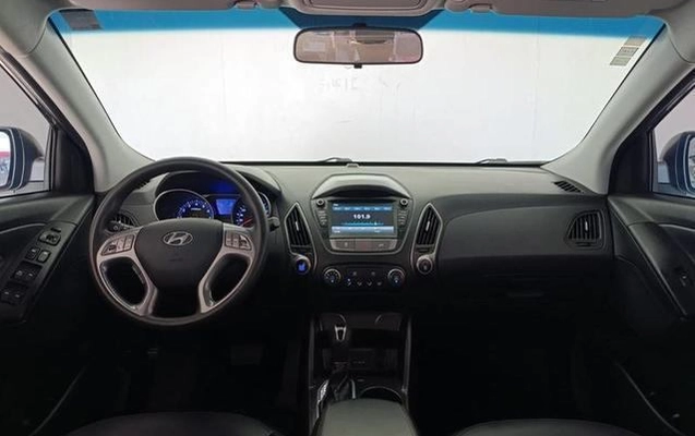 imagem-https://www.socarrao.com.br/sc-vehicle-images-prod/3372771/1787343871068-8fe85183d1884354a55553bf57a2f86c_1787343786374.jpg