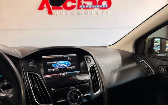 imagem-https://www.socarrao.com.br/sc-vehicle-images-prod/3372837/1787344131085-b364ccde44564edcb0155ab05e975905_1787344036714.jpg