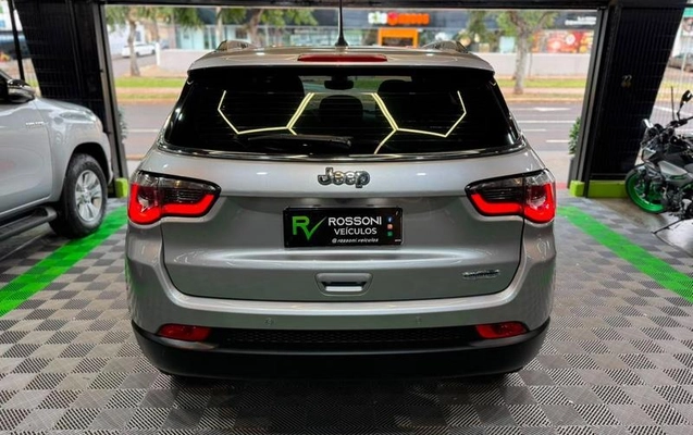 imagem-https://www.socarrao.com.br/sc-vehicle-images-prod/3372855/1788279188075-8403529_1_B_7454945ff6.jpeg
