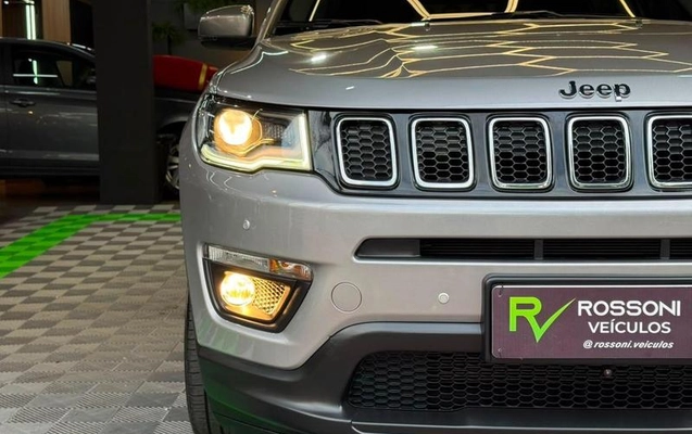 imagem-https://www.socarrao.com.br/sc-vehicle-images-prod/3372855/1788279188085-8403529_0_B_e38da39168.jpeg