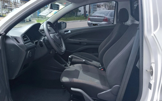 imagem-https://www.socarrao.com.br/sc-vehicle-images-prod/3372866/1790789120640-U0FWRUlSTyBST0JVU1QgMjAyNyAxNS5qcGc.jpg