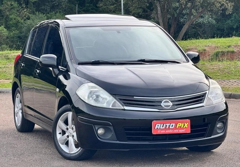 Nissan TIIDA 2011 Preto — foto 1 de 3