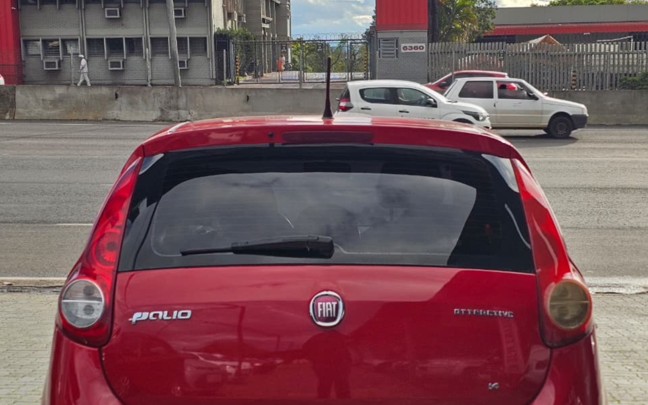 imagem-https://www.socarrao.com.br/sc-vehicle-images-prod/3372964/1787344576989-NDNlM2ZjODMtMTJjNC00YTgzLTkyMzYtNzI1NjIwYjJkMTdjLmpwZw.jpg