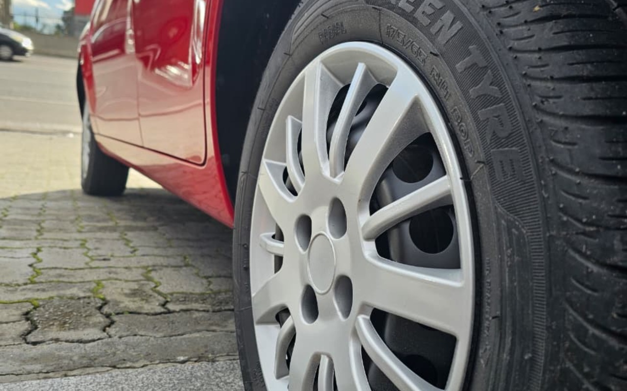 imagem-https://www.socarrao.com.br/sc-vehicle-images-prod/3372964/1787344577281-ZGFkNWUzZTItY2VmMC00OWVkLWIyNWQtNzJlNzY1YTc0YzRiLmpwZw.jpg