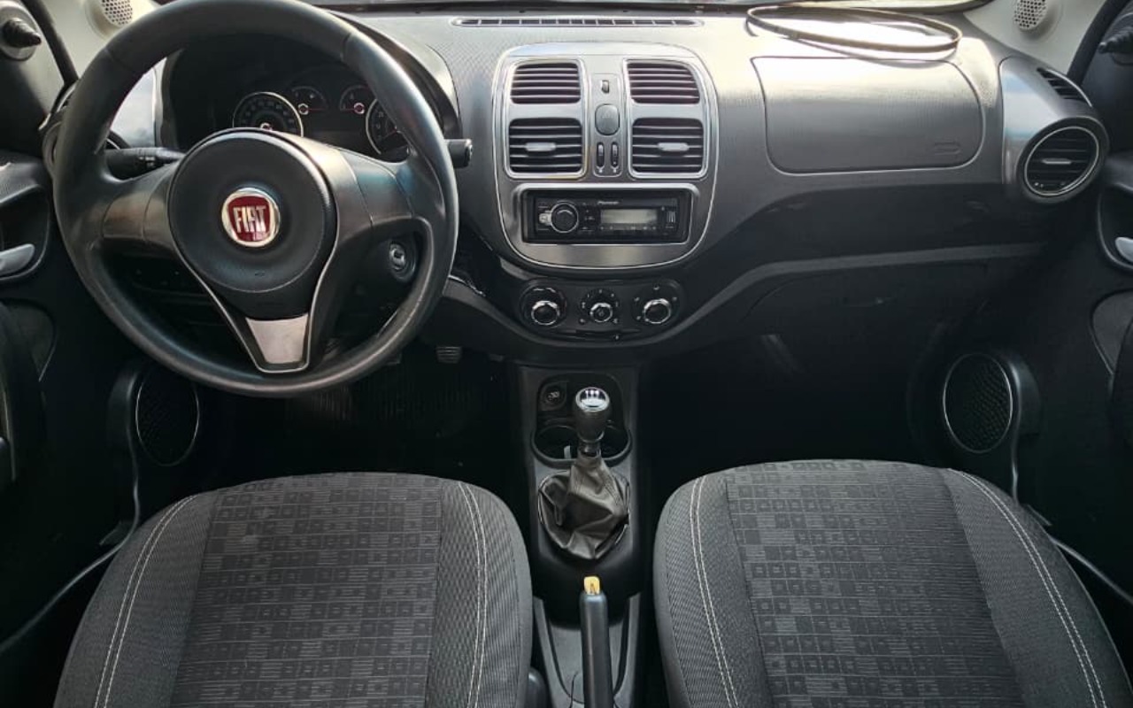 imagem-https://www.socarrao.com.br/sc-vehicle-images-prod/3372964/1787344577395-ZTdlNmE5MGMtYTllZC00MjJlLWJmNjMtMGFlOTEwMzFiYzQ5LmpwZw.jpg