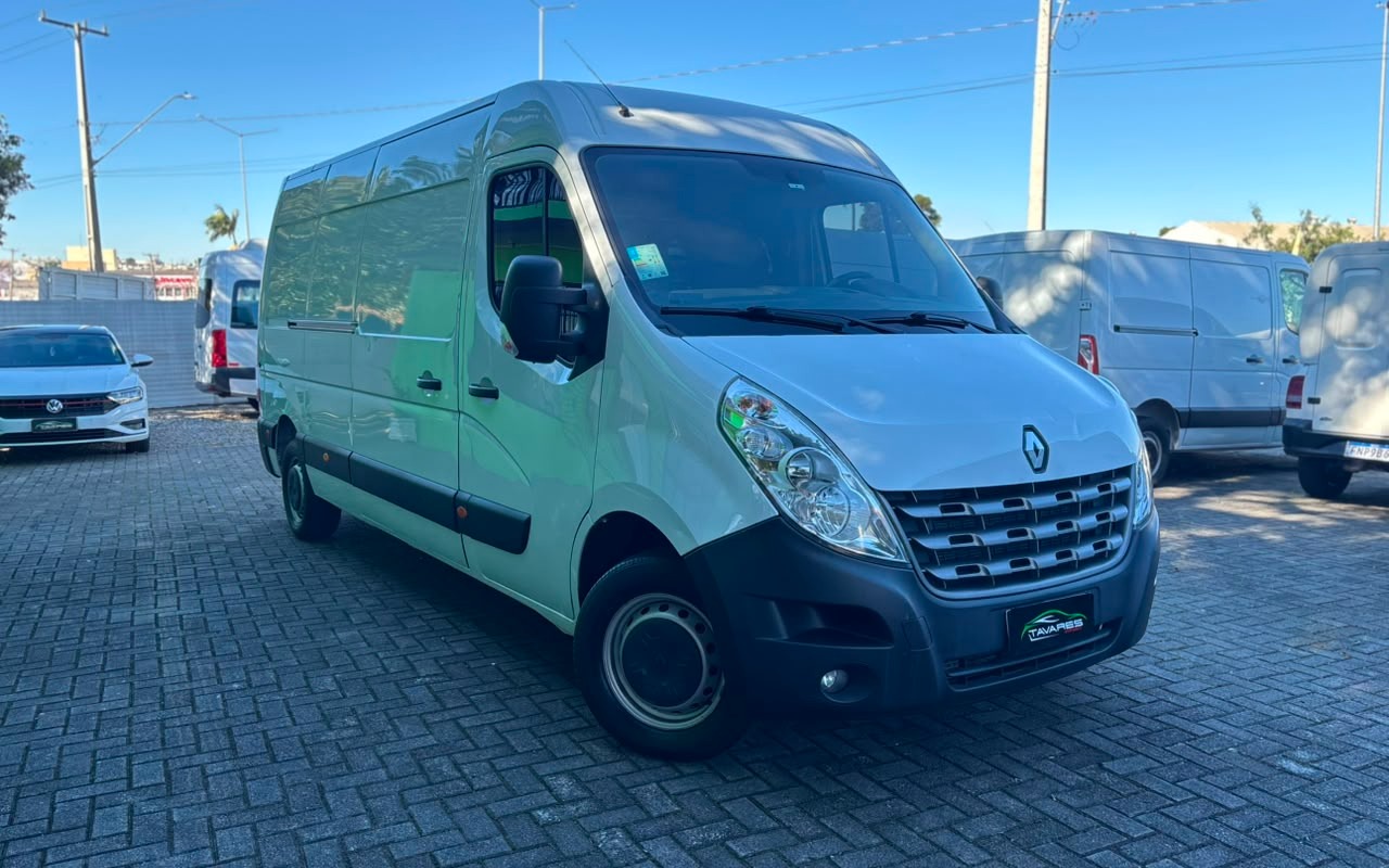 Renault Master 2.3 dCi Extra Furgão 16V Diesel na cor Branco em Curitiba / PR - 3372988