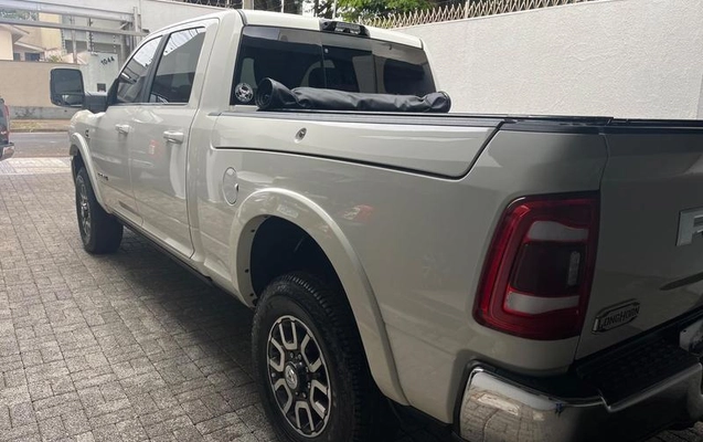 imagem-https://www.socarrao.com.br/sc-vehicle-images-prod/3373204/1789502133287-8405426_2_B_84030f95fb.jpeg