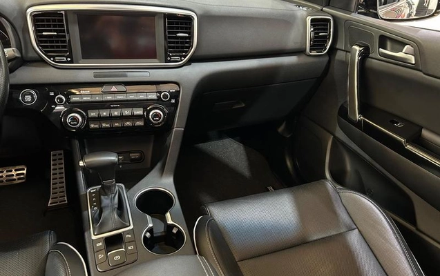 imagem-https://www.socarrao.com.br/sc-vehicle-images-prod/3373264/1792068189371-8405174_8_B_f2c7c50f34.jpeg