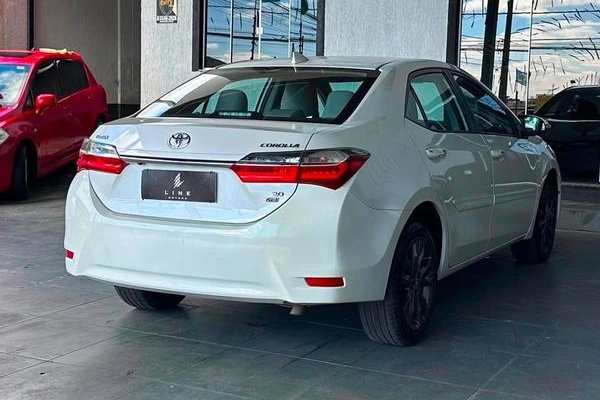 imagem-https://www.socarrao.com.br/sc-vehicle-images-prod/3373276/1790024868940-8405468_9_B_9a2da0556a.jpeg