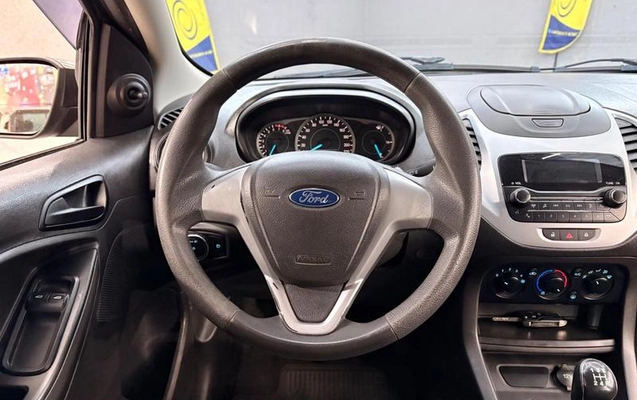 imagem-https://www.socarrao.com.br/sc-vehicle-images-prod/3373611/1789589107198-8362041_14_B_144d79f22b.jpeg