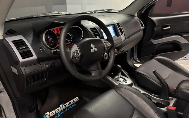imagem-https://www.socarrao.com.br/sc-vehicle-images-prod/3373672/1787346267304-003_d27aa7cdb52c2430e659534b7ecd32a3.jpeg