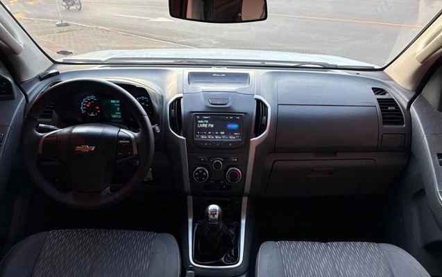 imagem-https://www.socarrao.com.br/sc-vehicle-images-prod/3373863/1787346650583-8289849_4_B_97aa399787.jpeg