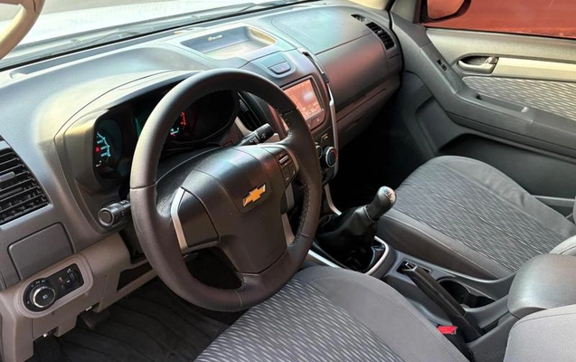 imagem-https://www.socarrao.com.br/sc-vehicle-images-prod/3373863/1787346650586-8289849_7_B_d9b9312e4c.jpeg
