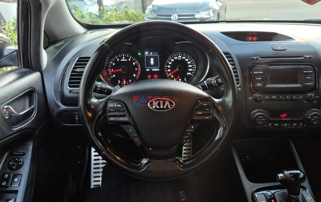imagem-https://www.socarrao.com.br/sc-vehicle-images-prod/3373864/1787346668314-a6bc200b0f6e49a8b99cbecad7494a8f_1787346431263.jpg