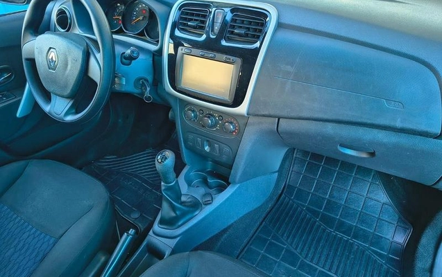 imagem-https://www.socarrao.com.br/sc-vehicle-images-prod/3374256/1787347443442-8388541_14_B_f6bbbce9a8.jpeg