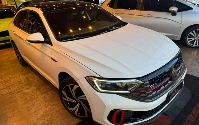 imagem-https://www.socarrao.com.br/sc-vehicle-images-prod/3374299/1790001150412-8405688_3_B_e356bc1784.jpeg