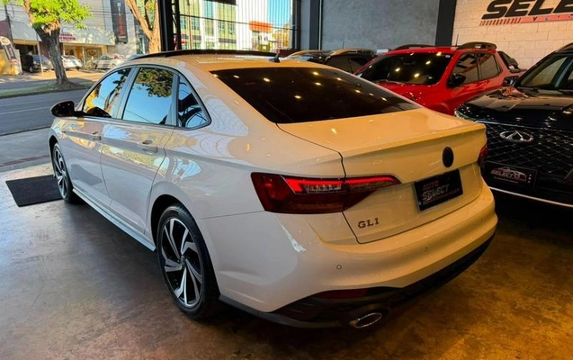 imagem-https://www.socarrao.com.br/sc-vehicle-images-prod/3374299/1790001150413-8405688_12_B_3979a9cd74.jpeg