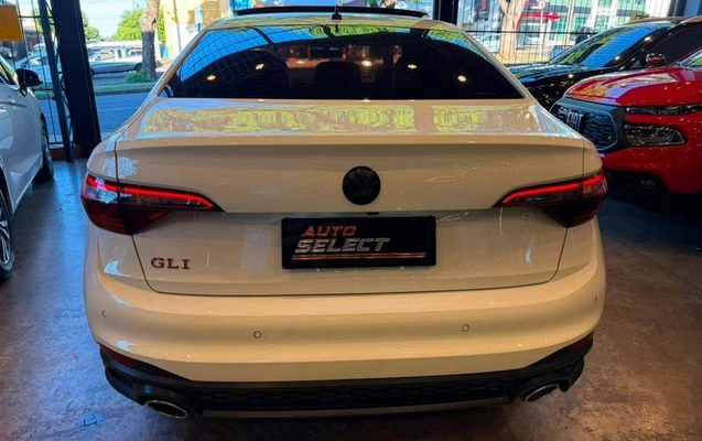 imagem-https://www.socarrao.com.br/sc-vehicle-images-prod/3374299/1790001150413-8405688_8_B_073808c986.jpeg