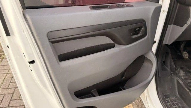 imagem-https://www.socarrao.com.br/sc-vehicle-images-prod/3374318/1787347584955-8405690_13_B_9c99fca60c.jpeg