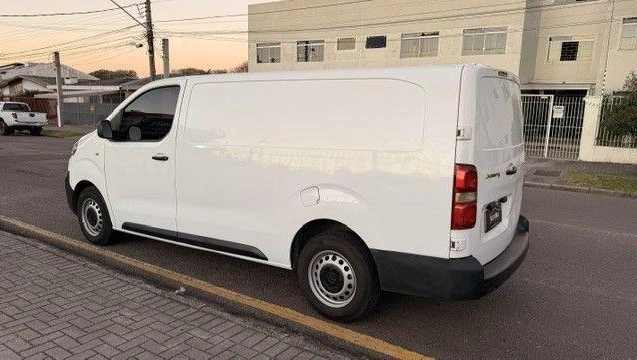imagem-https://www.socarrao.com.br/sc-vehicle-images-prod/3374318/1787347584956-8405690_13_B_560bdc1c84.jpeg