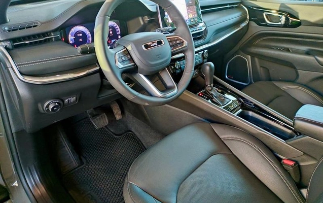 imagem-https://www.socarrao.com.br/sc-vehicle-images-prod/3374373/1787939542712-8405693_14_B_822e82360c.jpeg